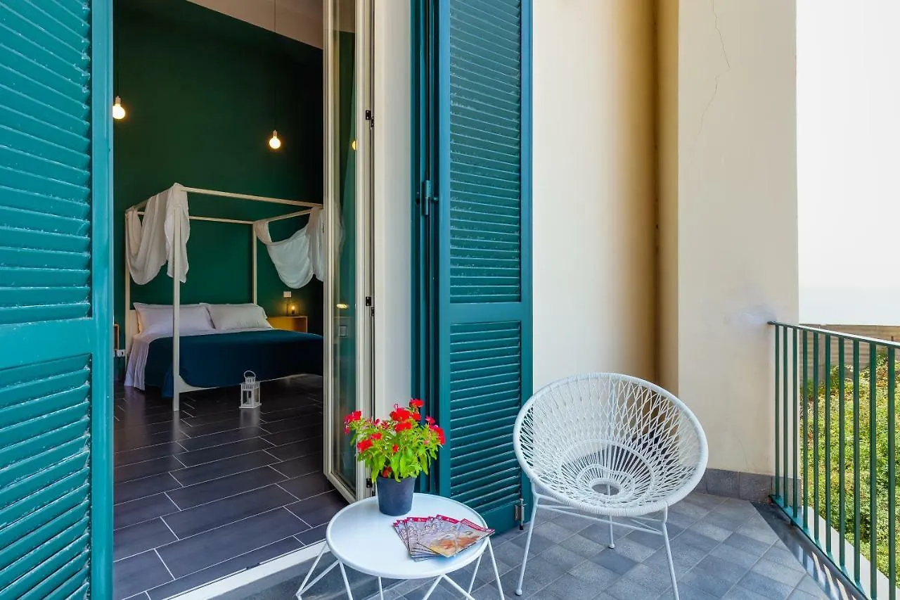 Melograno Undici Aparthotel Ercolano Italy